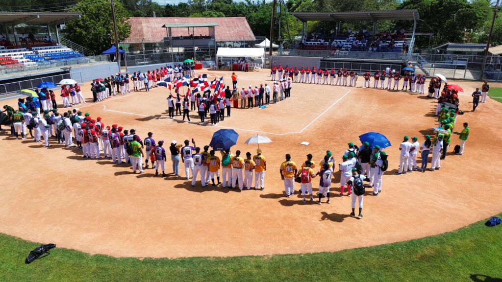 Inauguración torneo 63 de la Liga de Softball Miguel Olivo Saviñón
